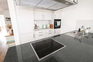Moderne Dreizimmerwohnung mit großer, ruhiger Terrasse mitten im Herzen von Köln – Die vollständige Adresse der Immobilie erhältst du vom Anbieter., 50674 Neustadt/Süd, Köln – Vorschaubild 4