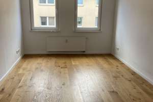 Helle kernsanierte 2Zi Altbau Wohnung top Ausstattung/Küche/Balkon/Parkett/Bad neu/elektr. Rolläden – Heynestrasse 23, 90443 Steinbühl, Nürnberg – Vorschaubild 9