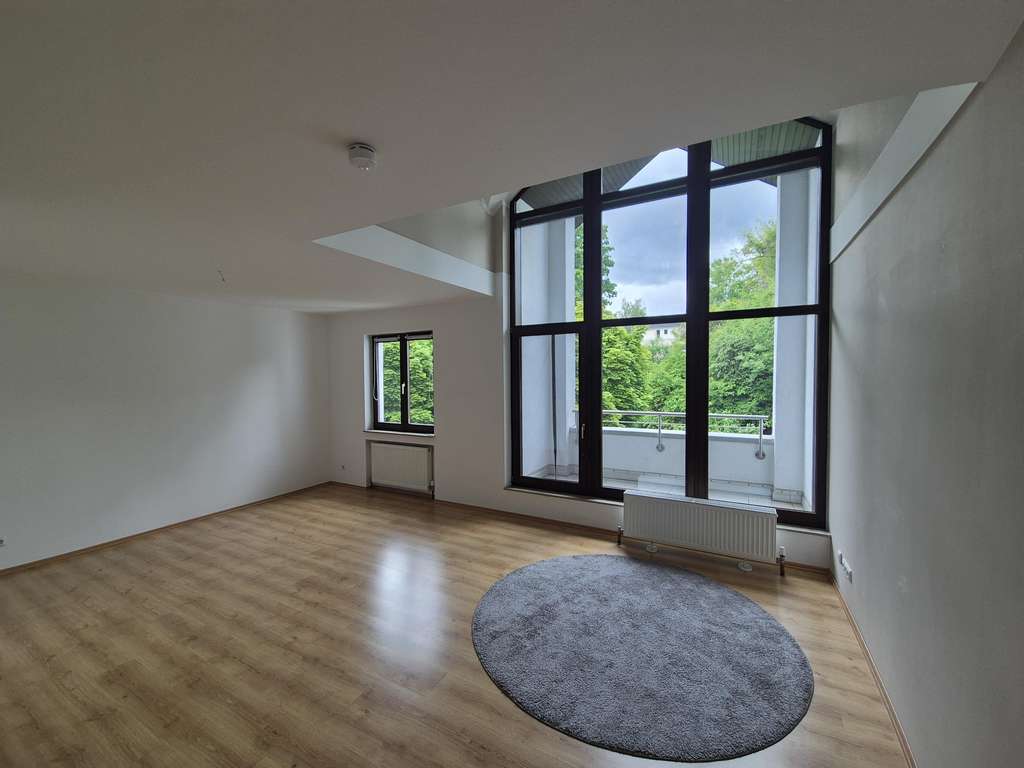 Immobilie in Kronberg - Besondere Maisonettewohnung in grüner Wohnlage – ideal für maximal 2 Personen - Bild 1