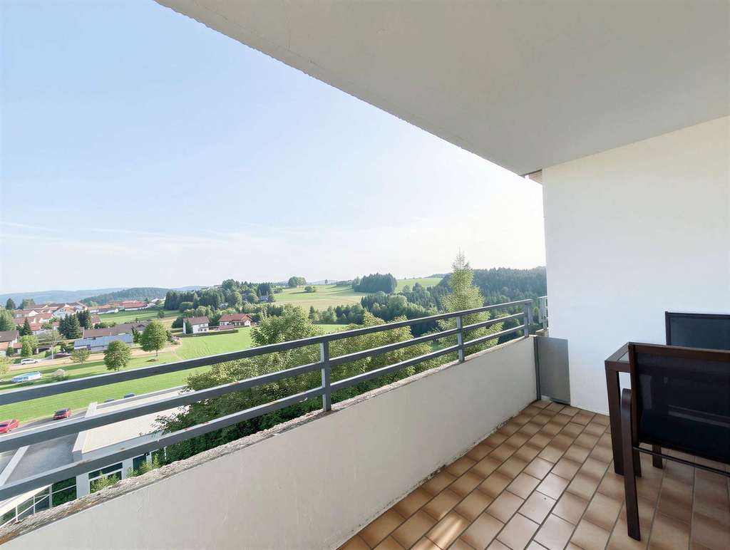 Immobilie in Neureichenau - Helle 1-Zimmer-Wohnung mit Weitblick, Balkon & attraktiven Gemeinschaftsflächen - Bild 1