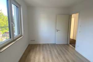 Gut geschnittene, helle 4-Zimmer-Wohnung (gehobene Ausstattung) – Fangdieckstraße 145, 22547 Lurup, Hamburg – Vorschaubild 7