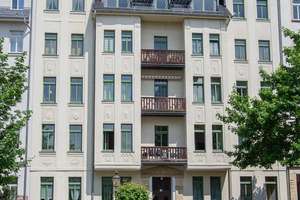Wohnung mit Balkon ins Grüne und Bad mit Wanne - Einbauküche möglich – Lohrstraße 40, 9113 Schloßchemnitz, Chemnitz – Vorschaubild 2