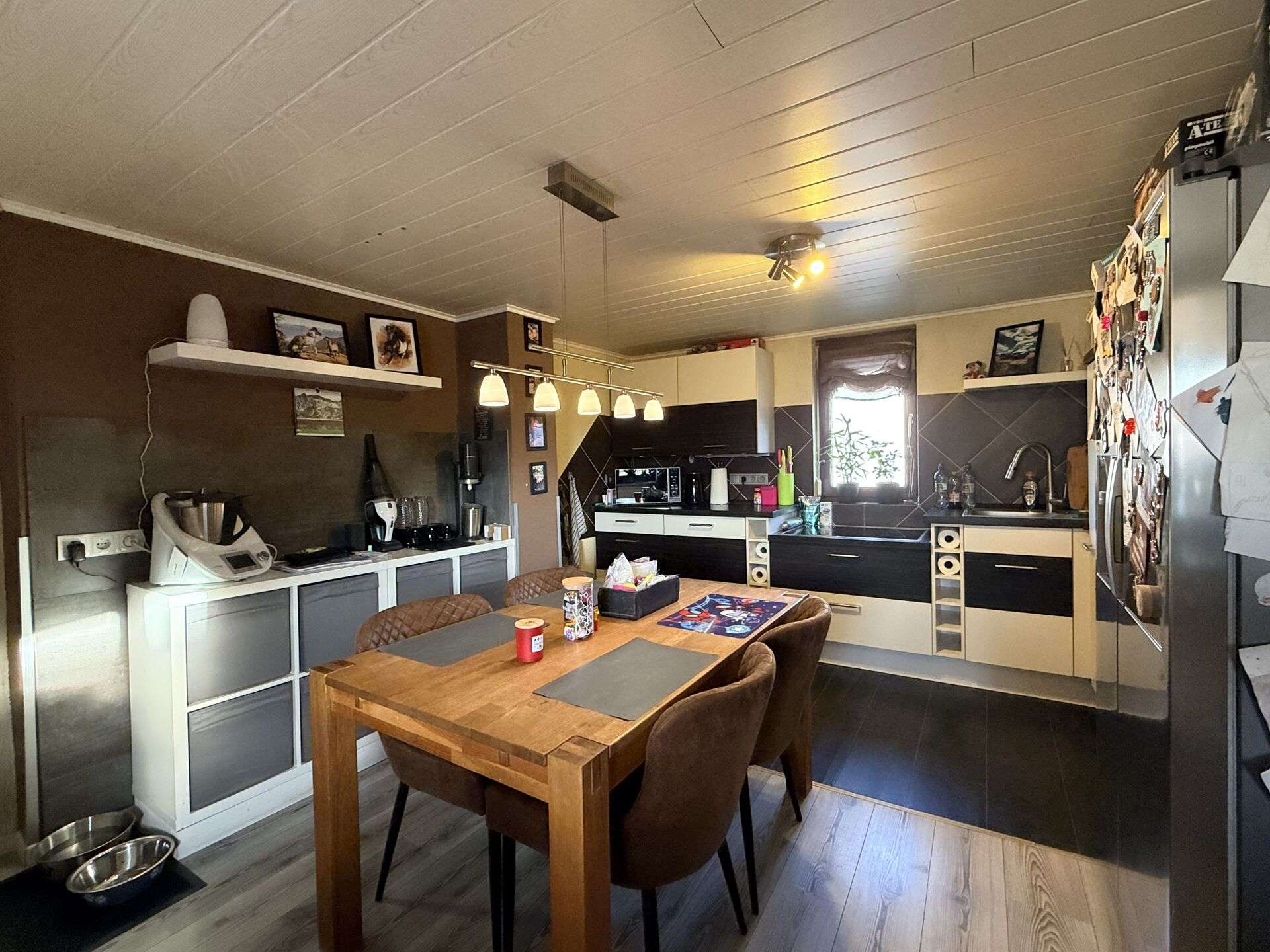 Immobilie in Neuwied - Platz ohne Kompromisse: Großzügiges Wohnhaus mit Scheune und Halle – Ihr Freiraum für Leben und Busi - Bild 0