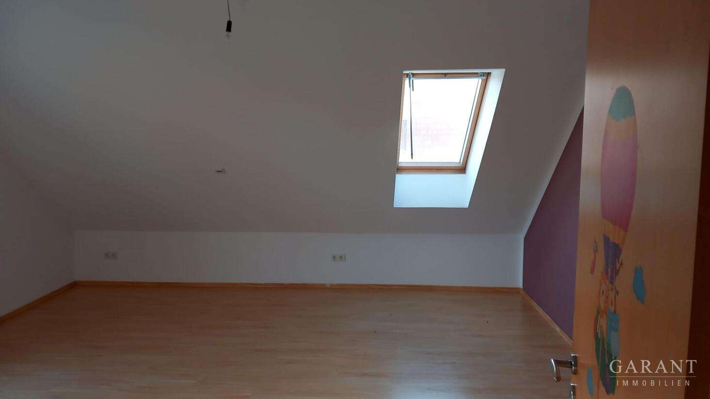 Immobilie in Schönbrunn i.Steigerwald - Haus mit Garten, Garage und Erdwärme für eine nette Familie! - Bild 0