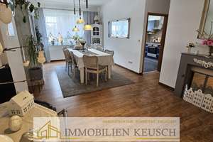 Preis deutlich reduziert-Sehr großes Haus mit traumhaftschönen + großen Garten + Dachterrasse !!! – Die vollständige Adresse der Immobilie erhältst du vom Anbieter., 28239 Ohlenhof, Bremen – Vorschaubild 12