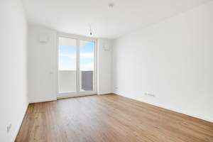 EBK, Aufzug und Balkon 1 Zimmer Studio