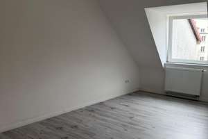 Helle 3-Zimmer-Dachgeschosswohnung – Kernsaniert & mit Einbauküche – Blumenauer Straße 9, 30449 Linden-Mitte, Hannover – Vorschaubild 9