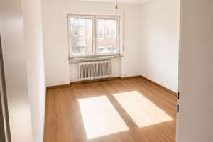 Erstbezug nach Kernsanierung- 3-Zimmer Wohnung / Nähe Marienplatz – Schreiberstraße 30, 70199 Heslach, Stuttgart – Vorschaubild 4