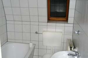Köln-Stammheim, 2.OG, ca.65 qm im gepflegten 3 Familienhaus – Am Oberhof 31, 51061 Stammheim, Köln – Vorschaubild 8