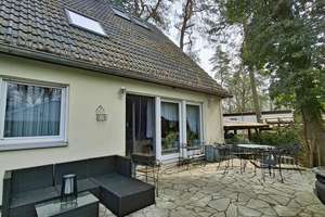 Einfamilienhaus mit großzügigem Raumangebot, moderner Wärmepumpe und idyllischem Grundstück – Die vollständige Adresse der Immobilie erhältst du vom Anbieter., 13465 Frohnau, Berlin – Vorschaubild 2