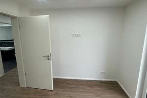 Architektonische Klarheit trifft Wohnkomfort – Erdgeschosswohnung mit Garten & Aufzugsdirektzugang – 53919 Weilerswist – Vorschaubild 15