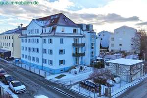 Ideal geschnittene 3,5 ZKB Erdgeschosswohnung im beliebten Augsburger Stadtteil - Göggingen – Die vollständige Adresse der Immobilie erhältst du vom Anbieter., 86199 Göggingen-Nordwest, Augsburg – Vorschaubild 1