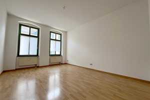 Tolle Altbauwohnung mit zwei Balkonen, EBK, Tageslichtbad mit Wanne und Dusche! – Rudolf-Breitscheid-Str. 18, 9112 Chemnitz – Vorschaubild 4