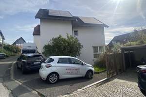 Modernes Zweifamilienhaus mit Einliegerwohnung mit Balkon in ruhiger Lage von Rösrath – Die vollständige Adresse der Immobilie erhältst du vom Anbieter., 51503 Rösrath – Vorschaubild 1