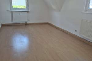 Familienfreundliche 4‑Zimmer‑Wohnung mit Gartenmitbenutzung in Stuttgart‑Bad Cannstatt – 102 m² – Die vollständige Adresse der Immobilie erhältst du vom Anbieter., 70374 Winterhalde, Stuttgart – Vorschaubild 6