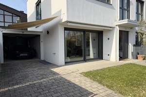 Luxuriöse Doppelhaushälfte mit exklusiver Ausstattung und Garage - OF-Buchrainviertel! – Die vollständige Adresse der Immobilie erhältst du vom Anbieter., 63069 Lauterborn, Offenbach am Main – Vorschaubild 4