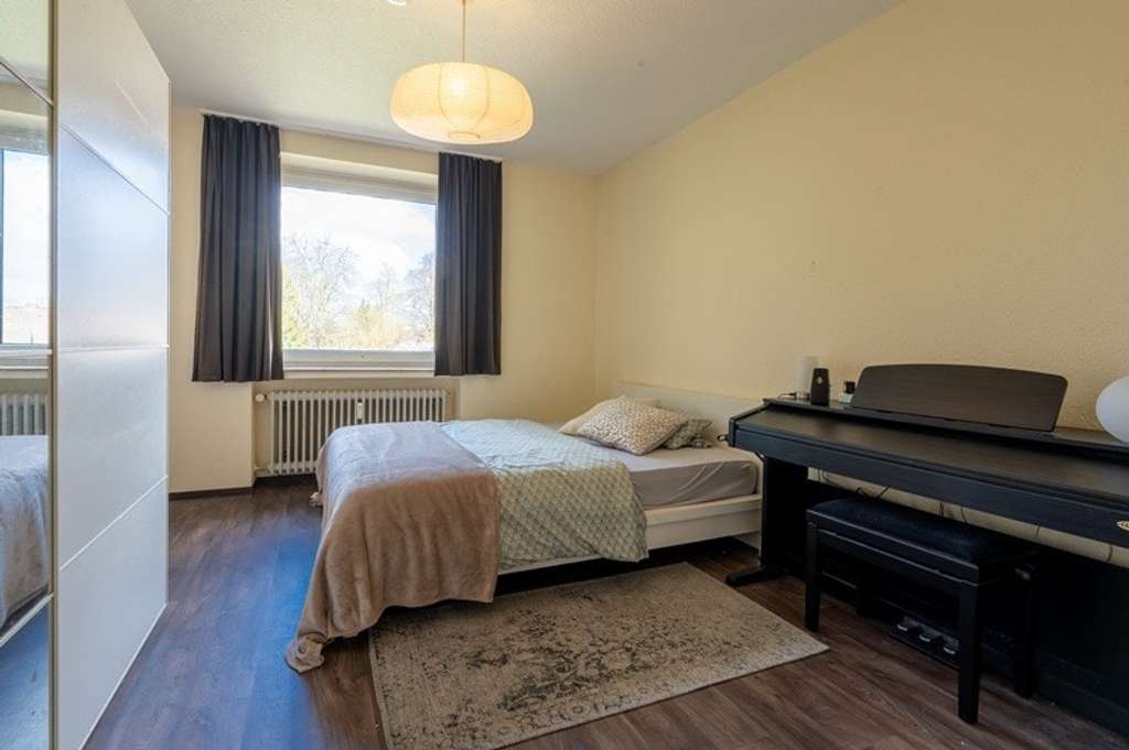 Immobilie in Leer - Bezugsfreie, sanierte 2-Zimmer-Wohnung mit Balkon  - zentrale Lage - Bild 3