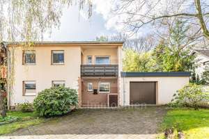 Charmantes Haus mit Potenzial und schönem Grundstück – Ideal für Ihre persönlichen Anpassungen!