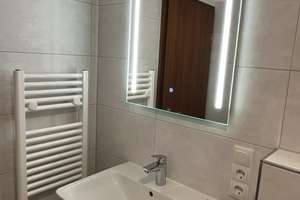 Frisch renoviertes Reihenendhaus mit Sonnenterrasse, Garten & Balkon in ruhiger Lage – Die vollständige Adresse der Immobilie erhältst du vom Anbieter., 53125 Bonn-Zentrum, Bonn – Vorschaubild 15