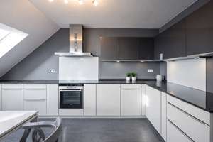 AIGNER - Moderne Maisonette mit traumhaftem Blick ins Grüne, hohem Freizeitwert und S-Bahn-Nähe – Die vollständige Adresse der Immobilie erhältst du vom Anbieter., 81249 Lochhausen, München – Vorschaubild 4