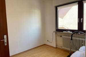Familienfreundliche Doppelhaushälfte mit Garage, in schöner, ruhiger Wohnlage – Die vollständige Adresse der Immobilie erhältst du vom Anbieter., 71642 Hoheneck, Ludwigsburg – Vorschaubild 12