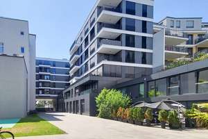 Luxuriöse 3-Zimmer-Wohnung 112 m²+ Parkplatz in Berlin-Mitte - PROVISIONSFREI - (No Commission) – 10115 Mitte (Ortsteil), Berlin – Vorschaubild 2