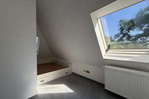 Großzügige Wohnung mit Vintage-Charakter – Die vollständige Adresse der Immobilie erhältst du vom Anbieter., 91054 Burgberg, Erlangen – Vorschaubild 12