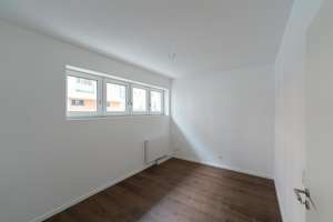 Barrierefreie 5-Zimmer-Wohnung mit 2 Bädern, Garage, Keller-/Hobbyraum und hoher Privatsphäre – Burgstallstrasse 35, 70199 Heslach, Stuttgart – Vorschaubild 15