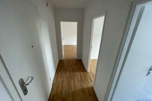 Gemütliche 2-Zimmer Wohnung in Audinähe! – Leharstraße 3, 85057 Nordwest, Ingolstadt – Vorschaubild 2