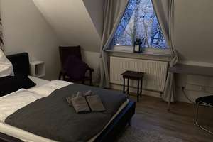 Möblierte 3-Zimmer-Wohnung in Köln-Sülz – ab 1. September – ideal für Unternehmen oder Berufstätige – Gottesweg 114, 50939 Sülz, Köln – Vorschaubild 5
