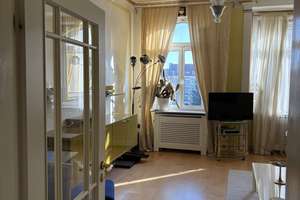 Nordstadt:Stuck, hohe Decken, Parkett und Kamin 3-Zimmer-Wohnung in zentraler Lage von Nürnberg – Rollnerstraße 45, 90408 Uhlandstraße, Nürnberg – Vorschaubild 3