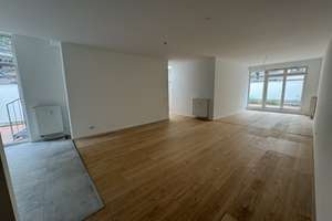 Großzügige 4-Zimmer Wohnung mit Loftcharakter und großer Terrasse 