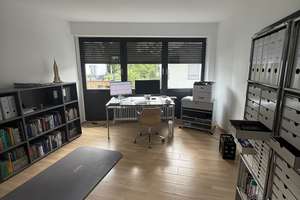 Großzügiges, freistehendes Haus in ruhiger Lage – provisionsfrei direkt vom Eigentümer – Die vollständige Adresse der Immobilie erhältst du vom Anbieter., 81375 Neuhadern, München – Vorschaubild 9