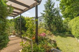 Ruhige Waldrandlage: Reihenendhaus mit sonnigem Südwest-Garten und Sauna – Die vollständige Adresse der Immobilie erhältst du vom Anbieter., 14109 Wannsee, Berlin – Vorschaubild 7