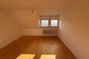 Von RTI: Großzügiges Einfamilienhaus mit Garten, Balkon und Potenzial in Andernach-Kell! – Die vollständige Adresse der Immobilie erhältst du vom Anbieter., 56626 Andernach – Vorschaubild 7