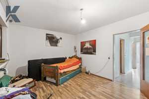 Bieterverfahren: solides Reihenmittelhaus mit Erweiterungspotenzial, Open House 30.04. 17-20h – Mengenicher Str. 53, 50767 Köln – Vorschaubild 6