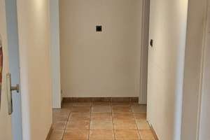 Ruhig gelegene, großzügige 2-3 Zimmer-Wohnung mit Balkon ins Grüne in Bonn – Am Zinnbruch 25, 53125 Dottendorf, Bonn – Vorschaubild 7