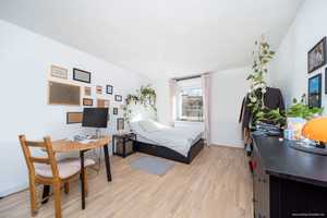 Property thumbnail 8