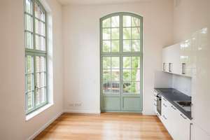 Exklusive historische Loftwohnung mit Wasserblick