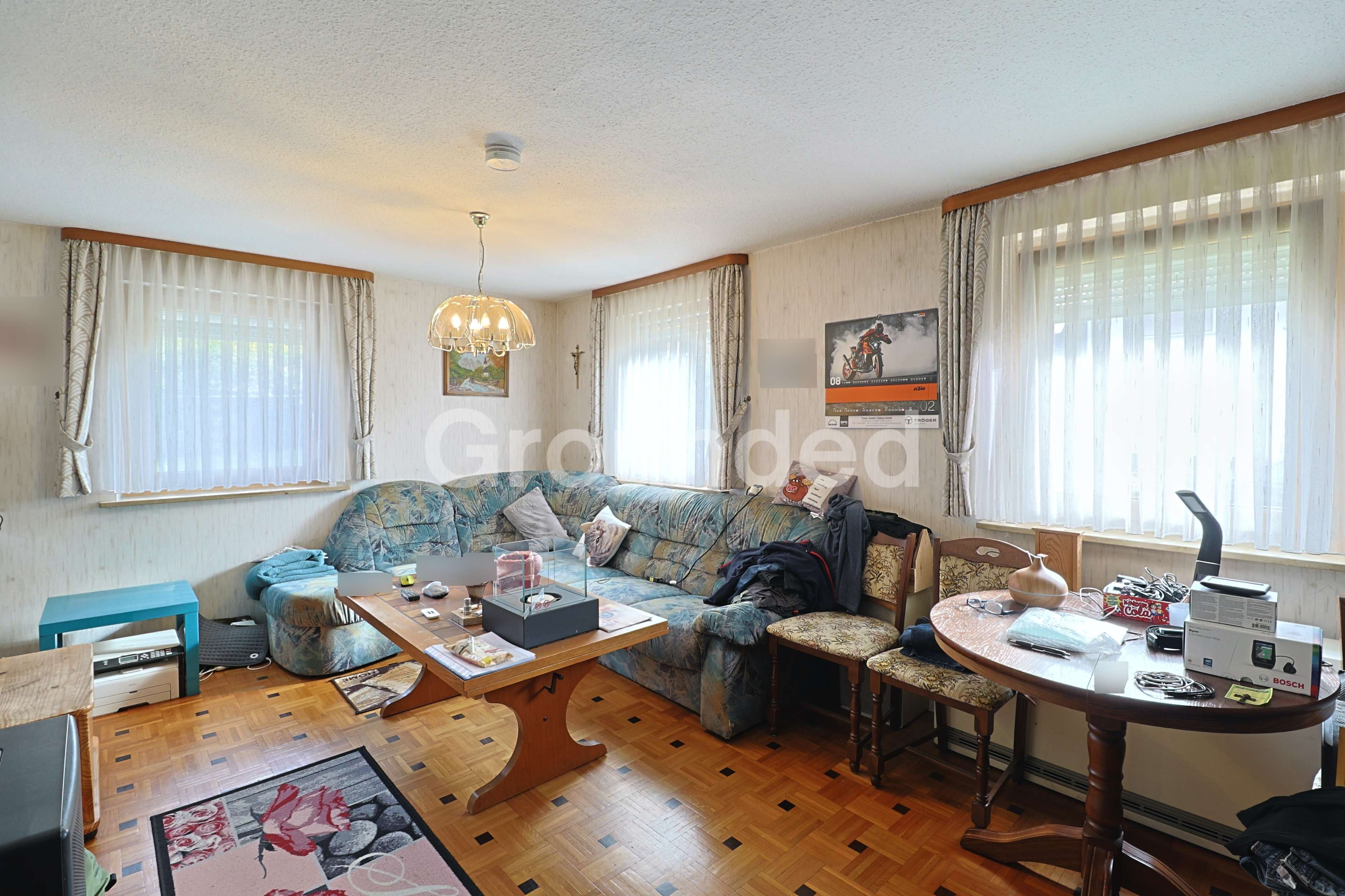 Immobilie in Lichtenfels - Charmante Doppelhaushälfte mit Potenzial und großzügigem Garten in Lichtenfels - Bild 1