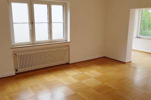 Auf der Gänsheide in Waldnähe - Schöne 4,5 Zimmerwohnung mit Balkon und traumhafter Aussicht – Stälinweg 0, 70186 Gänsheide, Stuttgart – Vorschaubild 6