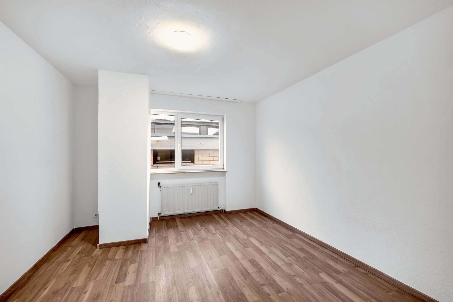 Großzügige 5-Zimmer-Wohnung mit viel Potenzial – Kirchberg/Jagst, Schwäbisch Hall Kreis – Bild 2