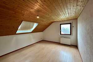 Investition oder Eigenbedarf ? 
Renovierungsbedürftiges Dreifamilienhaus sucht neue Besitzer – Bad Kreuznach (Kreis) – Vorschaubild 6