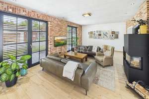 Außergewöhnliches Einfamilienhaus im Industrial-Loftstil – Design & Energieeffizienz vereint – Die vollständige Adresse der Immobilie erhältst du vom Anbieter., 83395 Freilassing – Vorschaubild 2