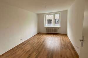 Schöne 3 Zimmer-Wohnung mit Balkon in Essen-Ostviertel – Söllingstraße 24, 45127 Ostviertel, Essen – Vorschaubild 5