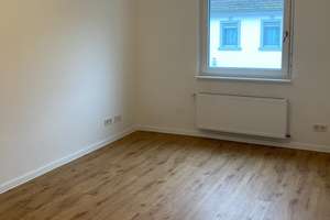 Charmante 2-Zimmer Wohnung in Wiesbaden – Stettiner Str. 23, 65203 Biebrich, Wiesbaden – Vorschaubild 3