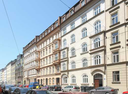 Glockenbachviertel - Sanierte 2-Zimmerwohnung im Dachgeschoss