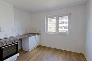 Moderne 2-Zimmer-Wohnung mit BALKON, EBK und viel Lichteinfall – Ahornweg 6, 25436 Uetersen – Vorschaubild 5