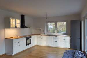 Traumhafte 3-Zimmer-Wohnung mit EBK und großem Südbalkon in München Lochhausen – Kleiberweg 11, 81249 Lochhausen, München – Vorschaubild 3