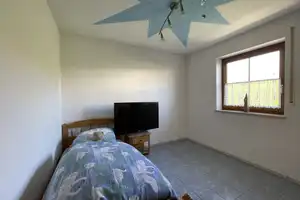 Gelegenheitskauf - Neueres Zweifamilienhaus mit PV-Anlage in Kelheim-Thaldorf - Baujahr 2001 – Kelheim (Kreis) – Vorschaubild 20